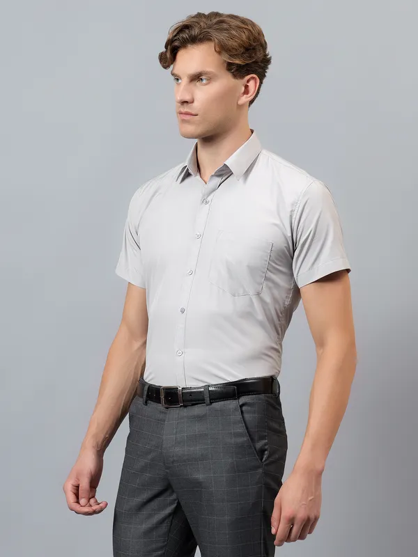 Grey_Slim_Fit_Solid_Spread_Collar_Half_Sleeve_Formal_Shirt_For_Men