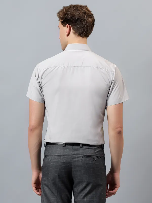 Grey_Slim_Fit_Solid_Spread_Collar_Half_Sleeve_Formal_Shirt_For_Men