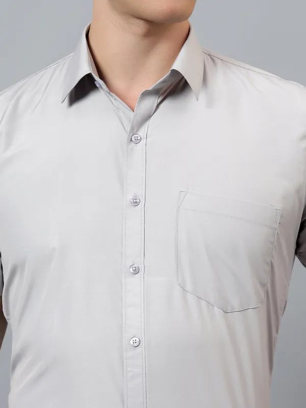 Grey_Slim_Fit_Solid_Spread_Collar_Half_Sleeve_Formal_Shirt_For_Men