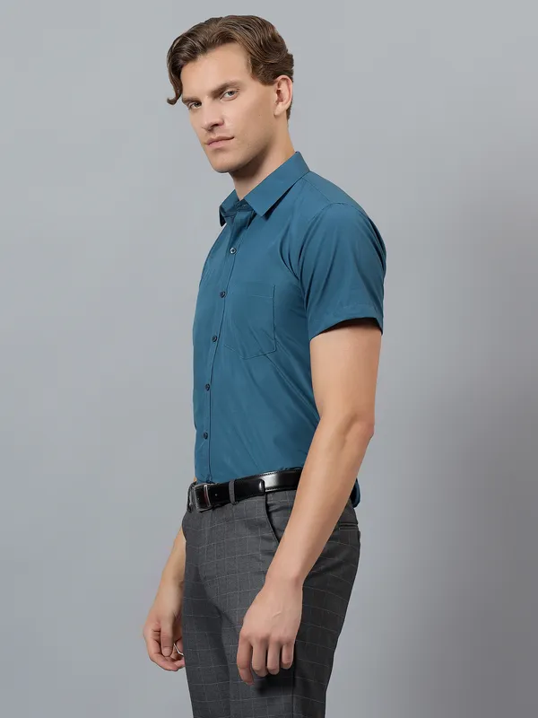 Teal_Blue_Slim_Fit_Solid_Spread_Collar_Half_Sleeve_Formal_Shirt_For_Men