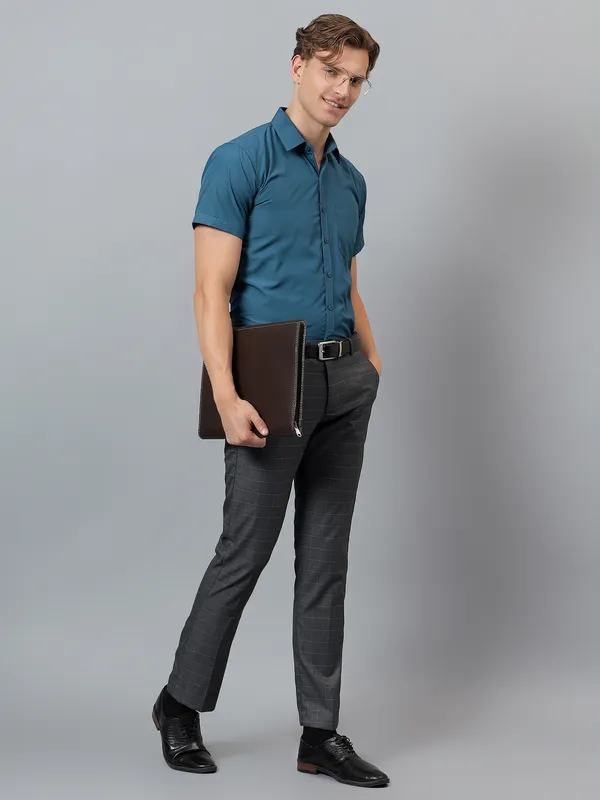 Teal_Blue_Slim_Fit_Solid_Spread_Collar_Half_Sleeve_Formal_Shirt_For_Men