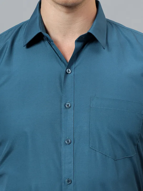 Teal_Blue_Slim_Fit_Solid_Spread_Collar_Half_Sleeve_Formal_Shirt_For_Men