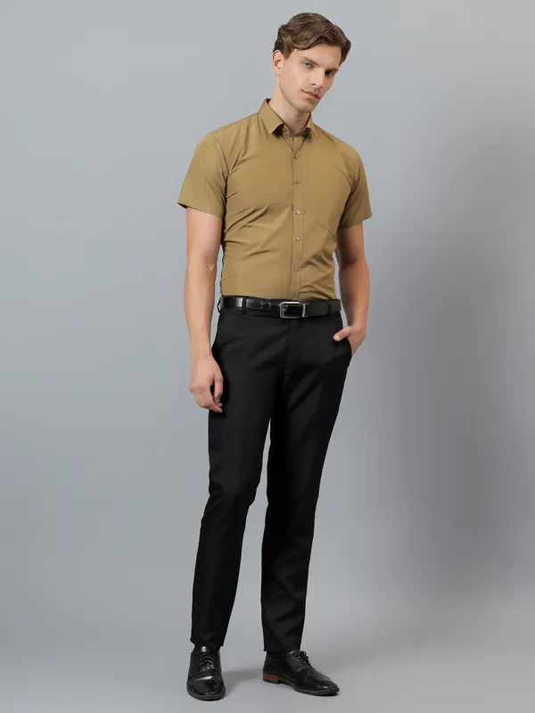 Khaki_Slim_Fit_Solid_Spread_Collar_Half_Sleeve_Formal_Shirt_For_Men