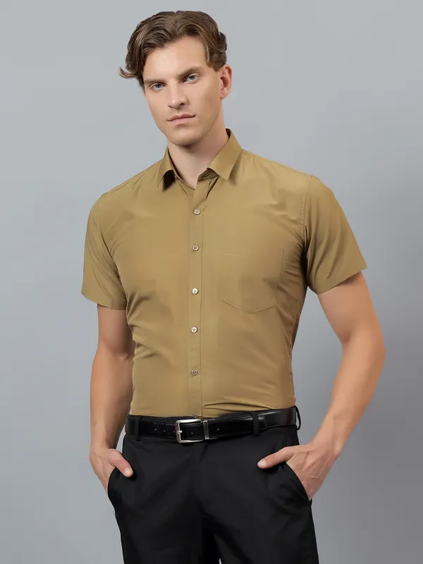 Khaki_Slim_Fit_Solid_Spread_Collar_Half_Sleeve_Formal_Shirt_For_Men