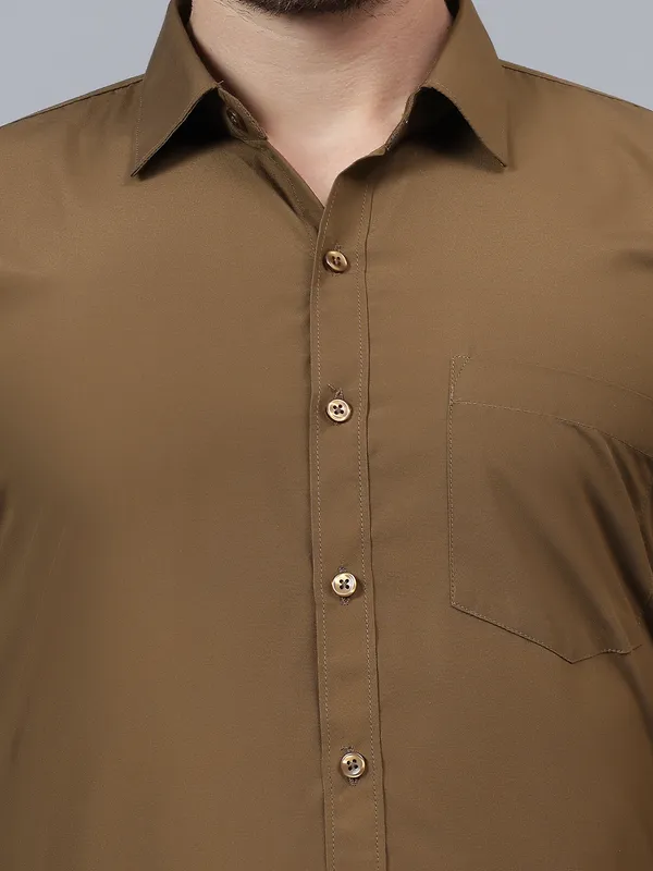 Coffee_And_Brown_Slim_Fit_Solid_Spread_Collar_Full_Sleeve_Rich_Cotton_Formal_Shirt_For_Men