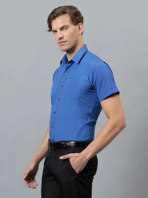 Royal_Blue_Slim_Fit_Solid_Spread_Collar_Half_Sleeve_Formal_Shirt_For_Men