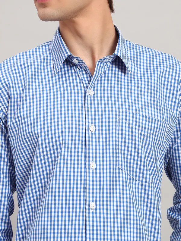 Blue_And_White_Slim_Fit_Checked_Spread_Collar_Full_Sleeve_Cotton_Formal_Shirt_For_Men