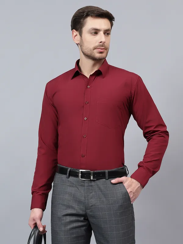 Maroon_Slim_Fit_Solid_Spread_Collar_Full_Sleeve_Rich_Cotton_Formal_Shirt_For_Men