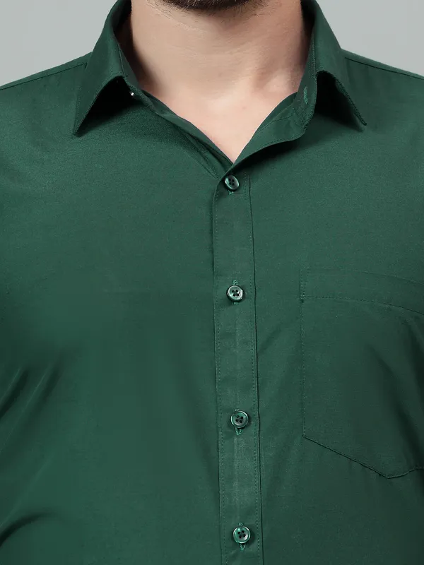 Green_Slim_Fit_Solid_Spread_Collar_Full_Sleeve_Rich_Cotton_Formal_Shirt_For_Men