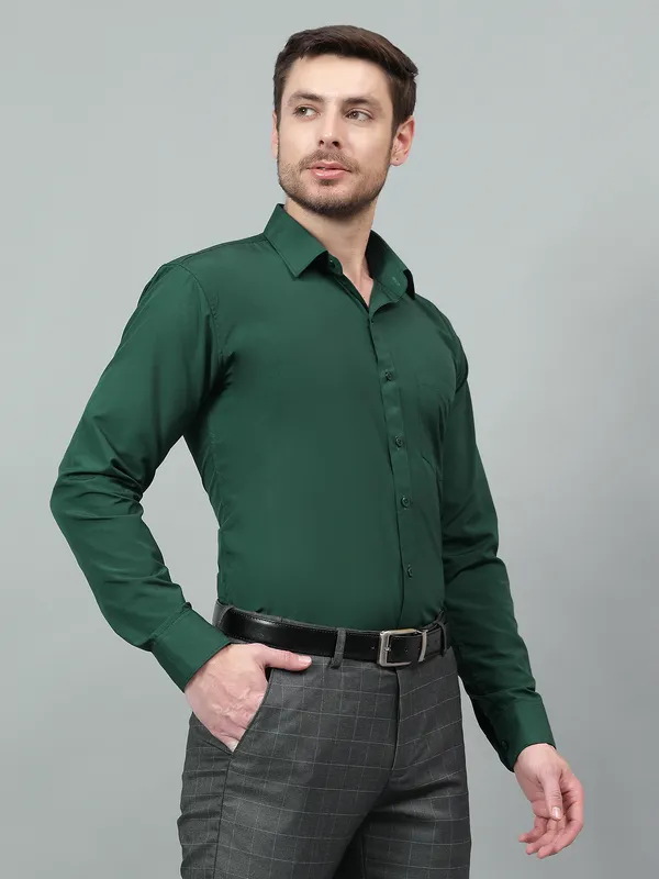 Green_Slim_Fit_Solid_Spread_Collar_Full_Sleeve_Rich_Cotton_Formal_Shirt_For_Men