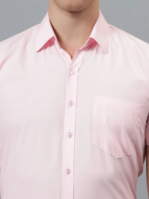 Pink_Slim_Fit_Solid_Spread_Collar_Half_Sleeve_Formal_Shirt_For_Men