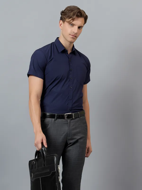 Navy_Blue_Slim_Fit_Solid_Spread_Collar_Half_Sleeve_Formal_Shirt_For_Men
