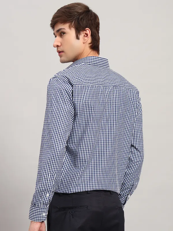 Blue_And_White_Slim_Fit_Checked_Spread_Collar_Full_Sleeve_Cotton_Formal_Shirt_For_Men