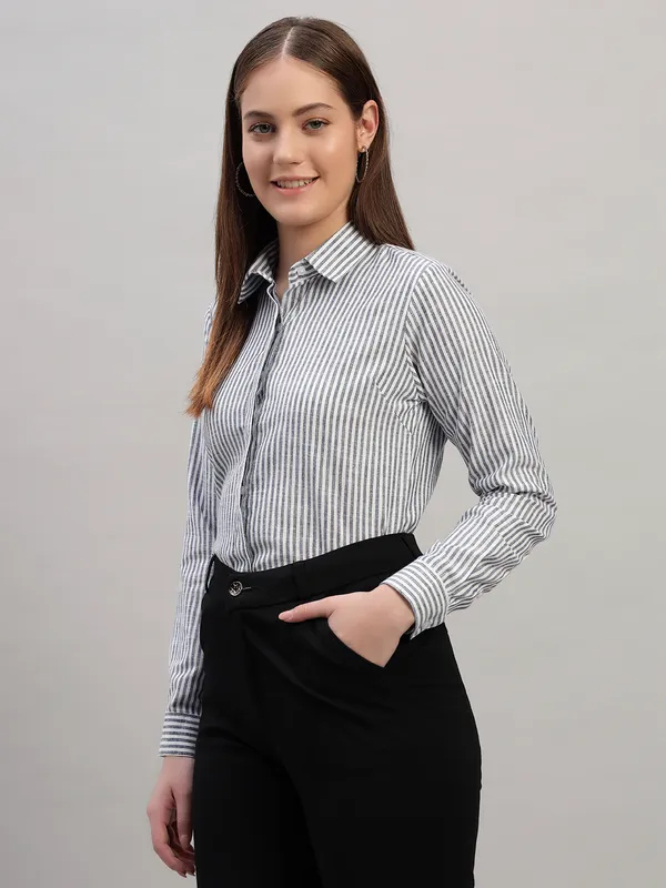 Blue_And_White_Regular_Fit_Solid_Spread_Collar_Full_Sleeve_Stripe_Cotton_Formal_Shirt_For_Women