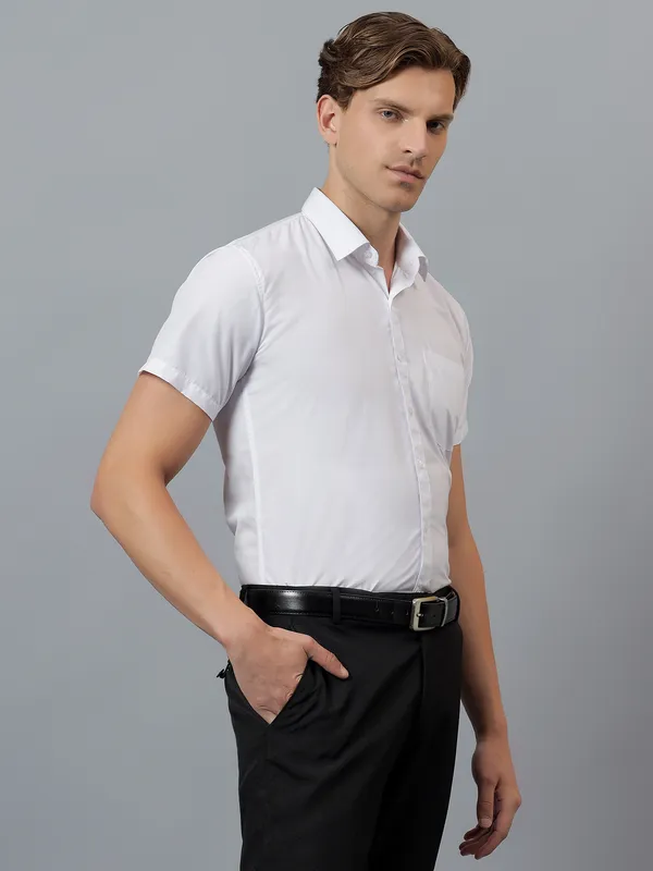 White_Slim_Fit_Solid_Spread_Collar_Half_Sleeve_Formal_Shirt_For_Men