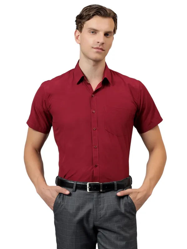 Maroon_Slim_Fit_Solid_Spread_Collar_Half_Sleeve_Formal_Shirt_For_Men