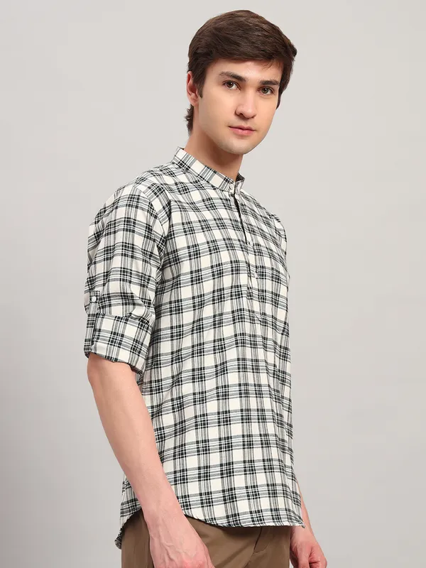 Cream_And_Green_Regular_Fit_Check_Ben_Collar_Full_Sleeve_Casual_Cotton_Short_Kurta_For_Men