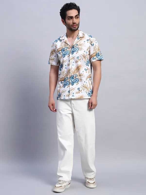 Khaki_And_White_Floral_Printed_Casual_Shirt_For_Men
