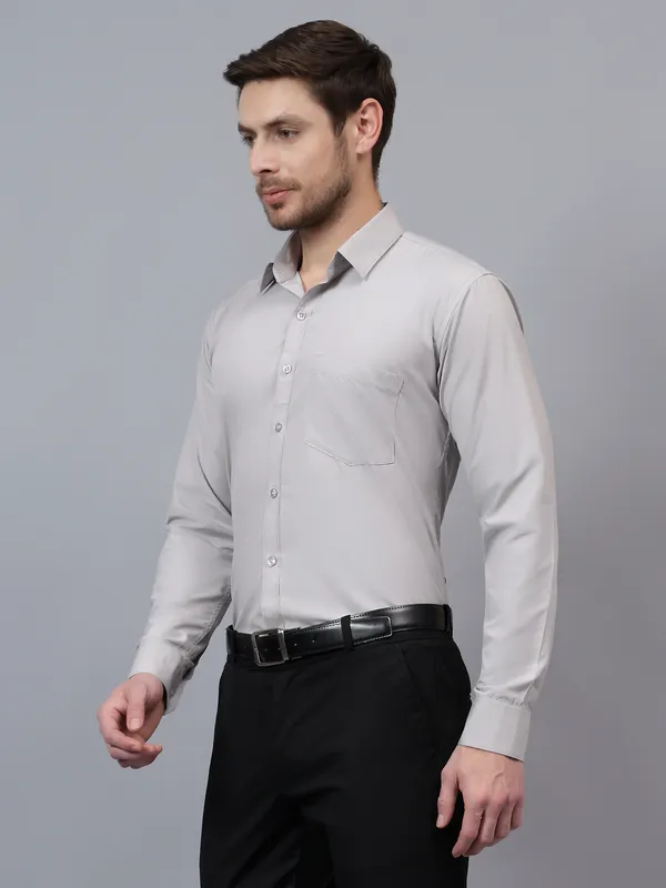 Grey_Slim_Fit_Solid_Spread_Collar_Full_Sleeve_Rich_Cotton_Formal_Shirt_For_Men