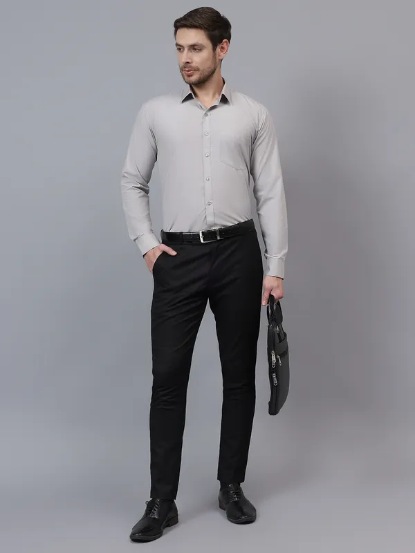 Grey_Slim_Fit_Solid_Spread_Collar_Full_Sleeve_Rich_Cotton_Formal_Shirt_For_Men