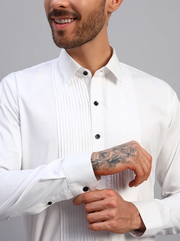 White_Slim_Fit_Pintucked_Spread_Collar_Long_Sleeves_Party_Tuxedo_Shirt_For_Men