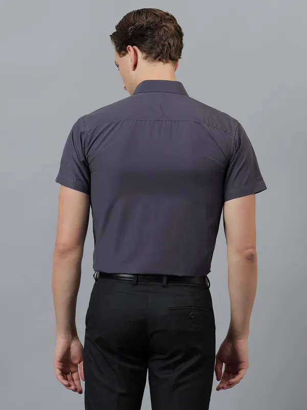 Charcoal_Slim_Fit_Solid_Spread_Collar_Half_Sleeve_Formal_Shirt_For_Men