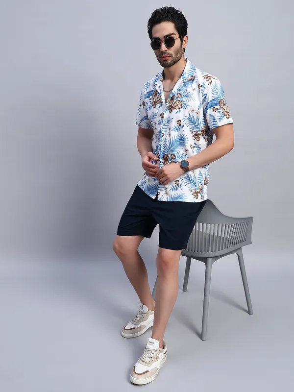 Blue_And_White_Floral_Printed_Casual_Shirt_For_Men