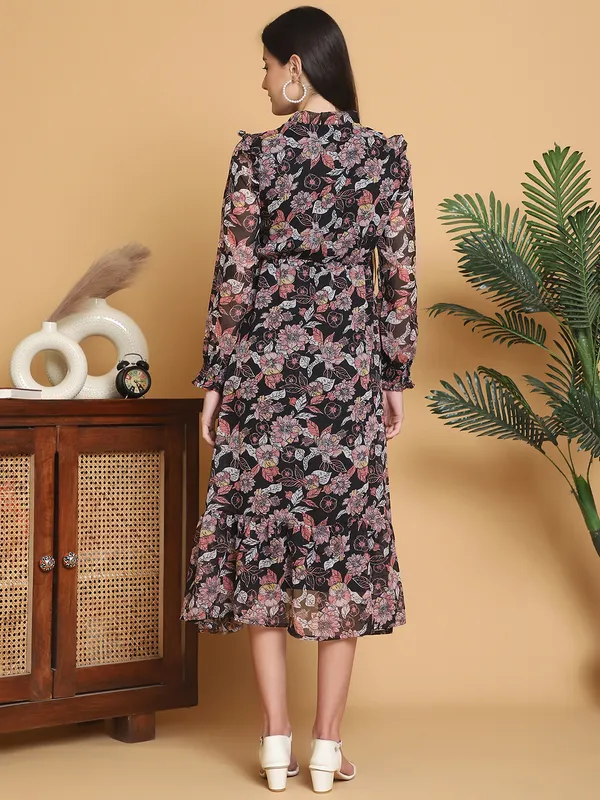 Black_Floral_Printed_Georgette_Maternity_Midi_Dress_For_Women