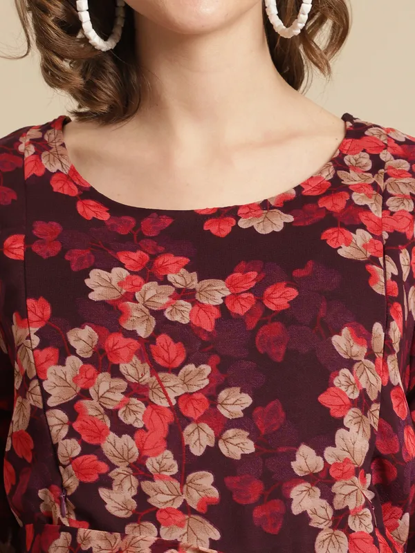 Maroon_Maternity_Georgette_Floral_Print_Maxi_Dress_For_Women