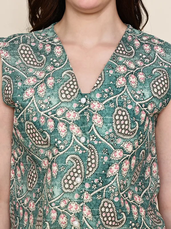 Floral_Print_Rayon_Waistcoat_&_Trouser_For_Women
