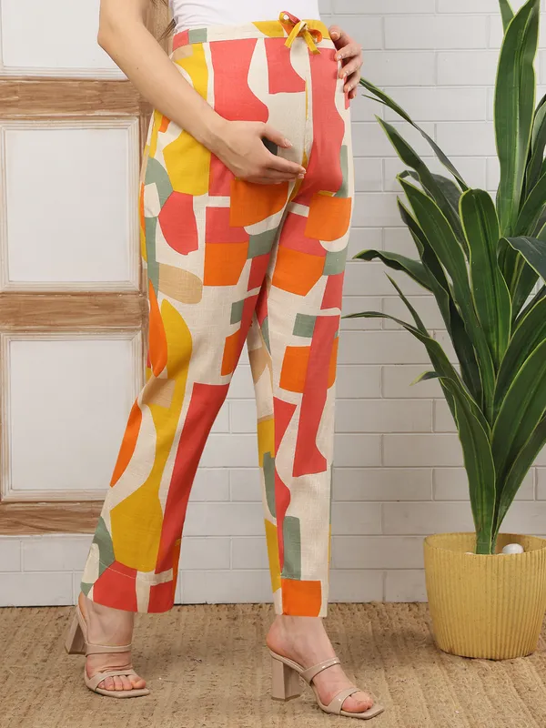 Moms_Maternity_Women's_Graphic_Print_Cotton_Musturd_Maternity_Trouser