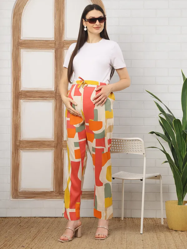 Moms_Maternity_Women's_Graphic_Print_Cotton_Musturd_Maternity_Trouser