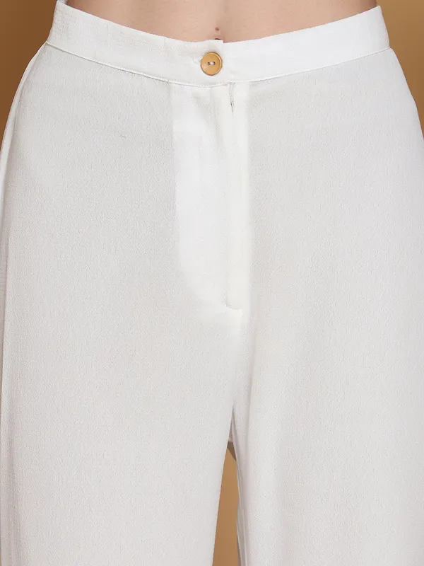 White_Solid_Full_Length_Regular_Trouser_For_Women