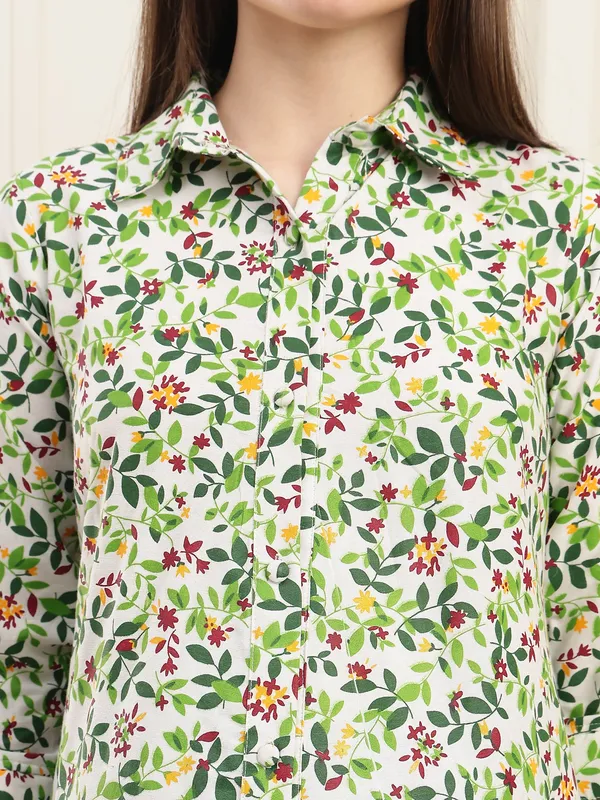 Floral_Printed_Cotton_Maternity_High-Low_Dress_|_Shirt_Collar_Neck_With_Feeding-Friendly_Design_|_Comfortable_Pregnancy_Wear_For_Women