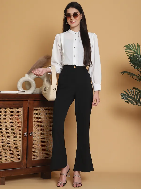 Black_Solid_Full_Length_Bellbottam_Trouser_For_Women