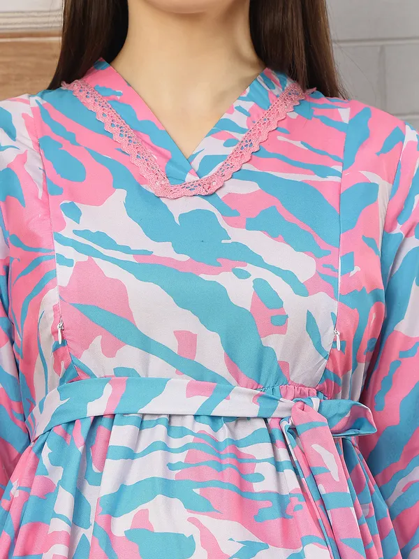 Moms_Maternity_Women's_Abstract_Print_Crepe_Pink_Color_V_Neck_Midi_Dress