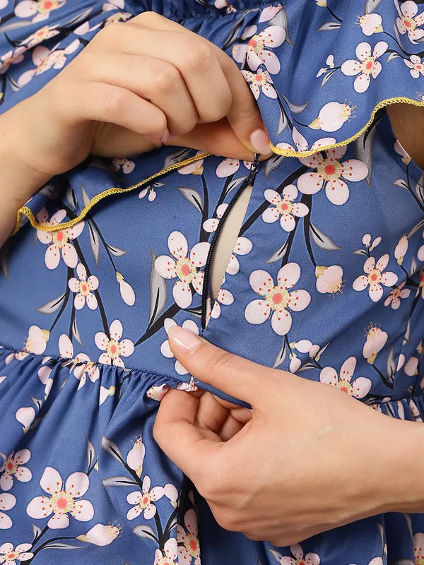 Moms_Maternity_Women's_Floral_Print_Crepe_Blue_Color_Ruffled_Round_Neck_Midi_Dress