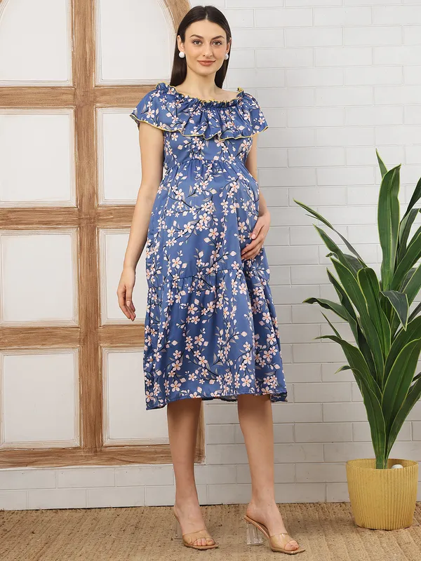 Moms_Maternity_Women's_Floral_Print_Crepe_Blue_Color_Ruffled_Round_Neck_Midi_Dress