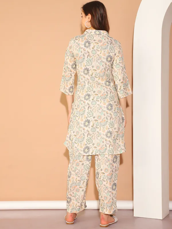 Beige_Cotton_Slub_Shirt_Collar_Maternity_A-Line_Kurta_With_Trousers_For_Women