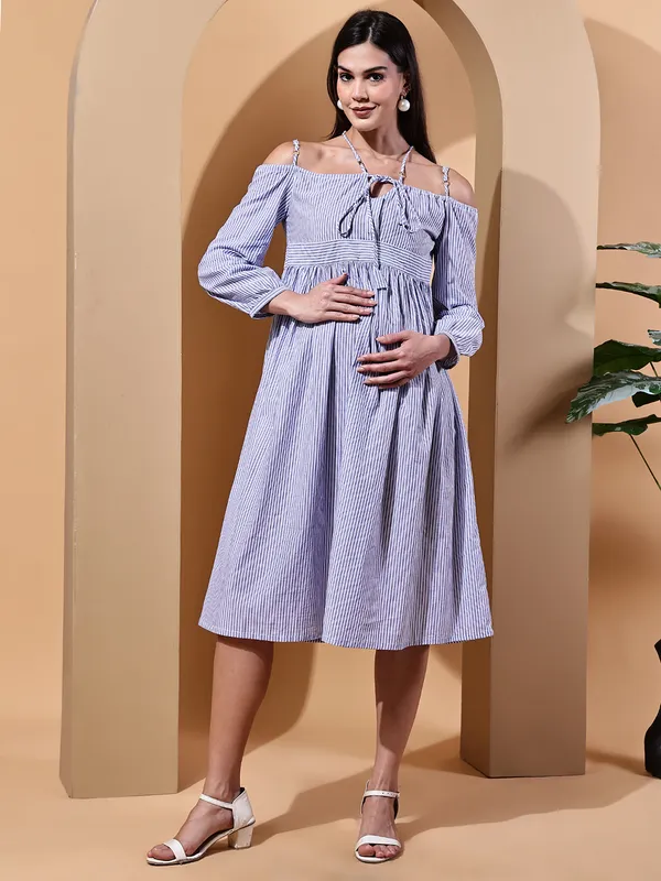 Blue_Stripes_Print_Cotton_Maternity_Midi_Dress_For_Women