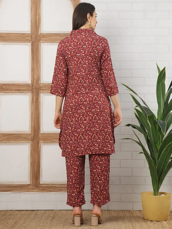 Moms_Maternity_Women's_Floral_Print_Rayon_Shirt_Collar_Maroon_Color_Pathani_Kurta_With_Trouser_Maternity_Sets_Dress