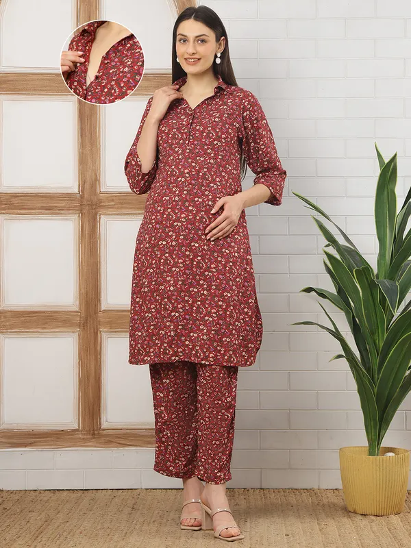 Moms_Maternity_Women's_Floral_Print_Rayon_Shirt_Collar_Maroon_Color_Pathani_Kurta_With_Trouser_Maternity_Sets_Dress