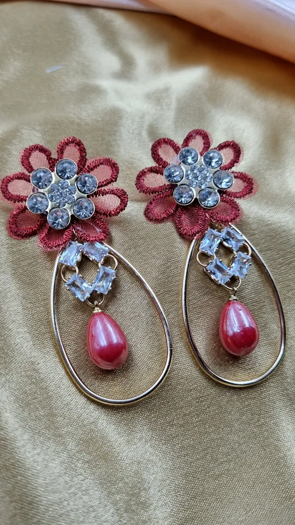 Antique_Flower_Earrings_with_Delicate_Pearls_Cubic_Zirconia_Alloy,_Copper_Drops_&_Danglers,_Hoop_Earring,_Earring_Set