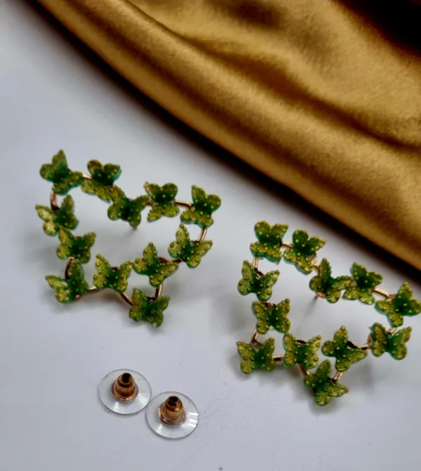 Delicate_Gold_Butterfly_Earrings_Crystal_Alloy,_Brass_Stud_Earring,_Drops_&_Danglers,_Hoop_Earring