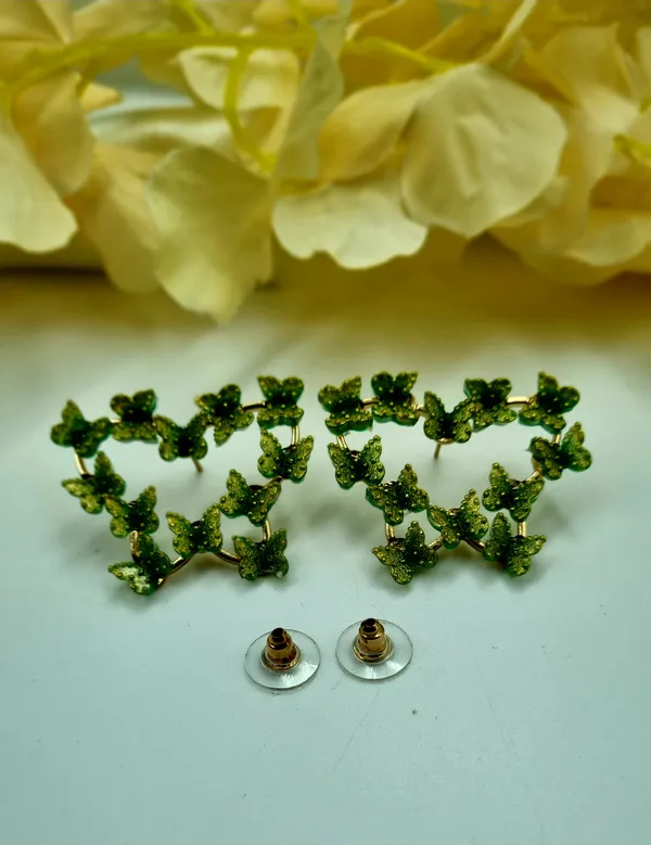 Delicate_Gold_Butterfly_Earrings_Crystal_Alloy,_Brass_Stud_Earring,_Drops_&_Danglers,_Hoop_Earring