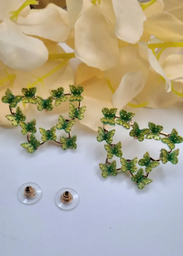 Delicate_Gold_Butterfly_Earrings_Crystal_Alloy,_Brass_Stud_Earring,_Drops_&_Danglers,_Hoop_Earring