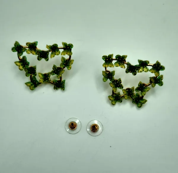 Delicate_Gold_Butterfly_Earrings_Crystal_Alloy,_Brass_Stud_Earring,_Drops_&_Danglers,_Hoop_Earring