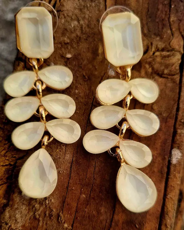 Crystal_Drop_Earrings_for_Women_high_quality_light_weight_Crystal_Crystal_Stud_Earring