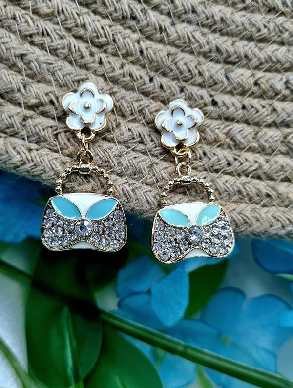 Gold-Tone_Bag_and_White_Flower_Drop_Earrings_Cubic_Zirconia_Alloy_Hoop_Earring