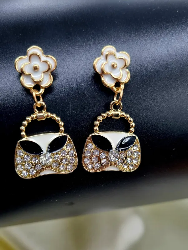 Gold-Tone_Bag_and_White_Flower_Drop_Earrings_Cubic_Zirconia_Alloy_Hoop_Earring